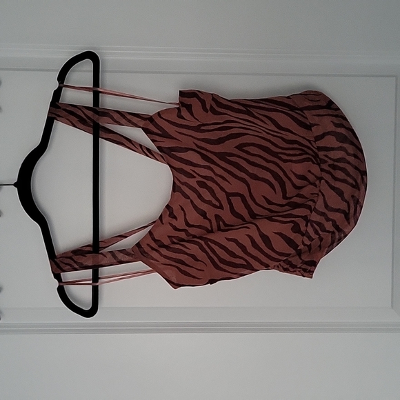 ASTR The Label Cross Back Top - Picture 1 of 8